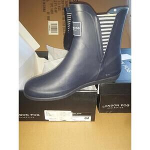London Fog Piccadilly Rain Boots, Women's Size 6M, Navy MSRP $50, shelf162A